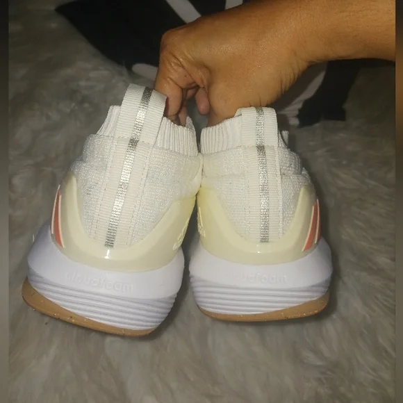 Adidas Girl white breathable sneakers - Picture 6 of 12